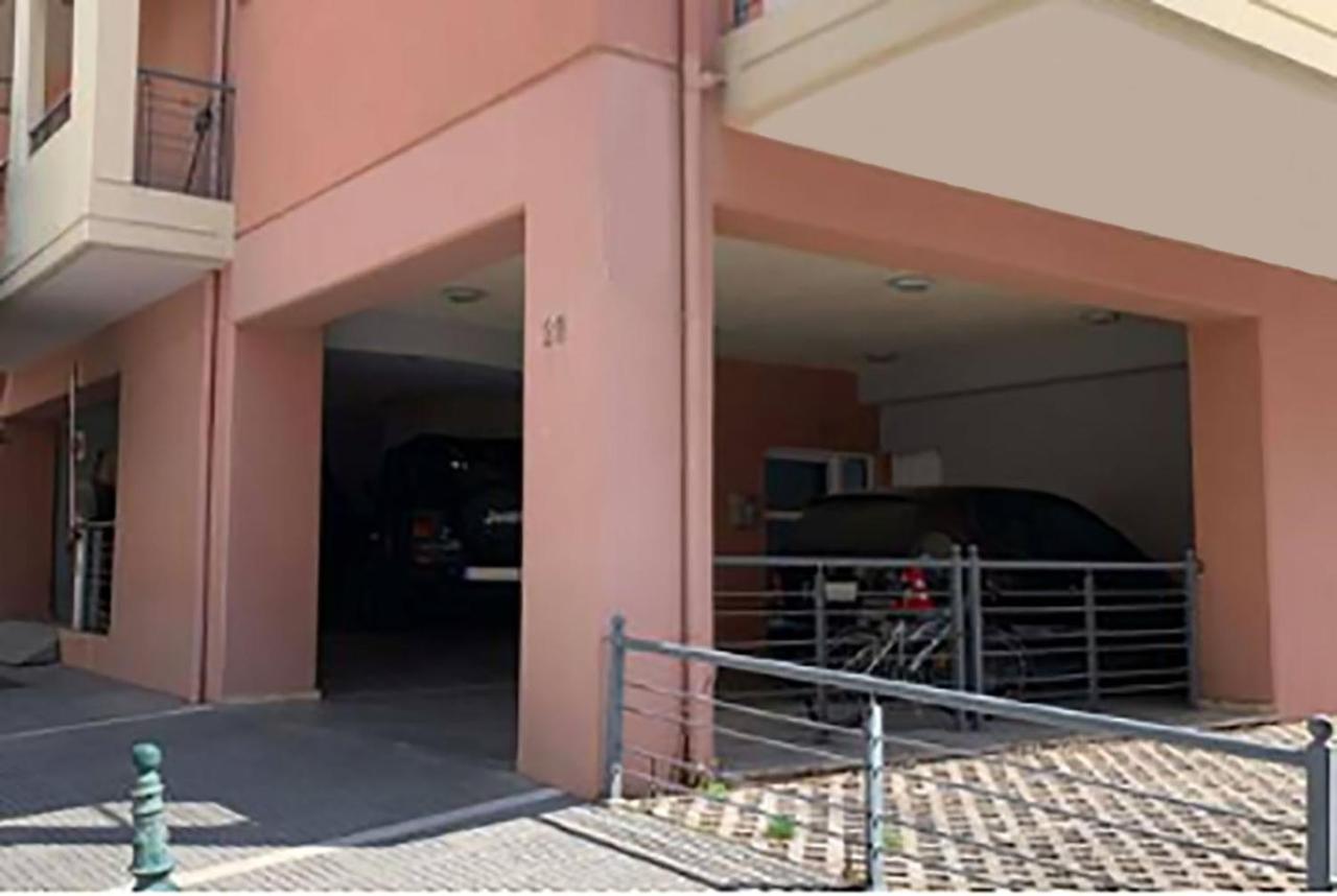 Little Emerald - Central Spot Apartments Volos Exterior photo